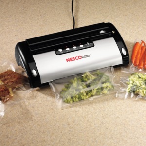 Nesco Airtight Vacuum Sealer and Bags, , large