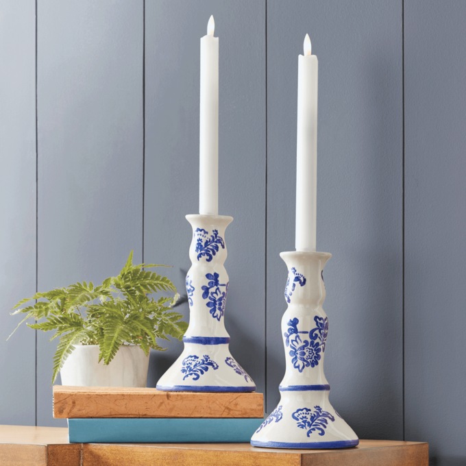 Set of 2 Chinoiserie Candlesticks, , large