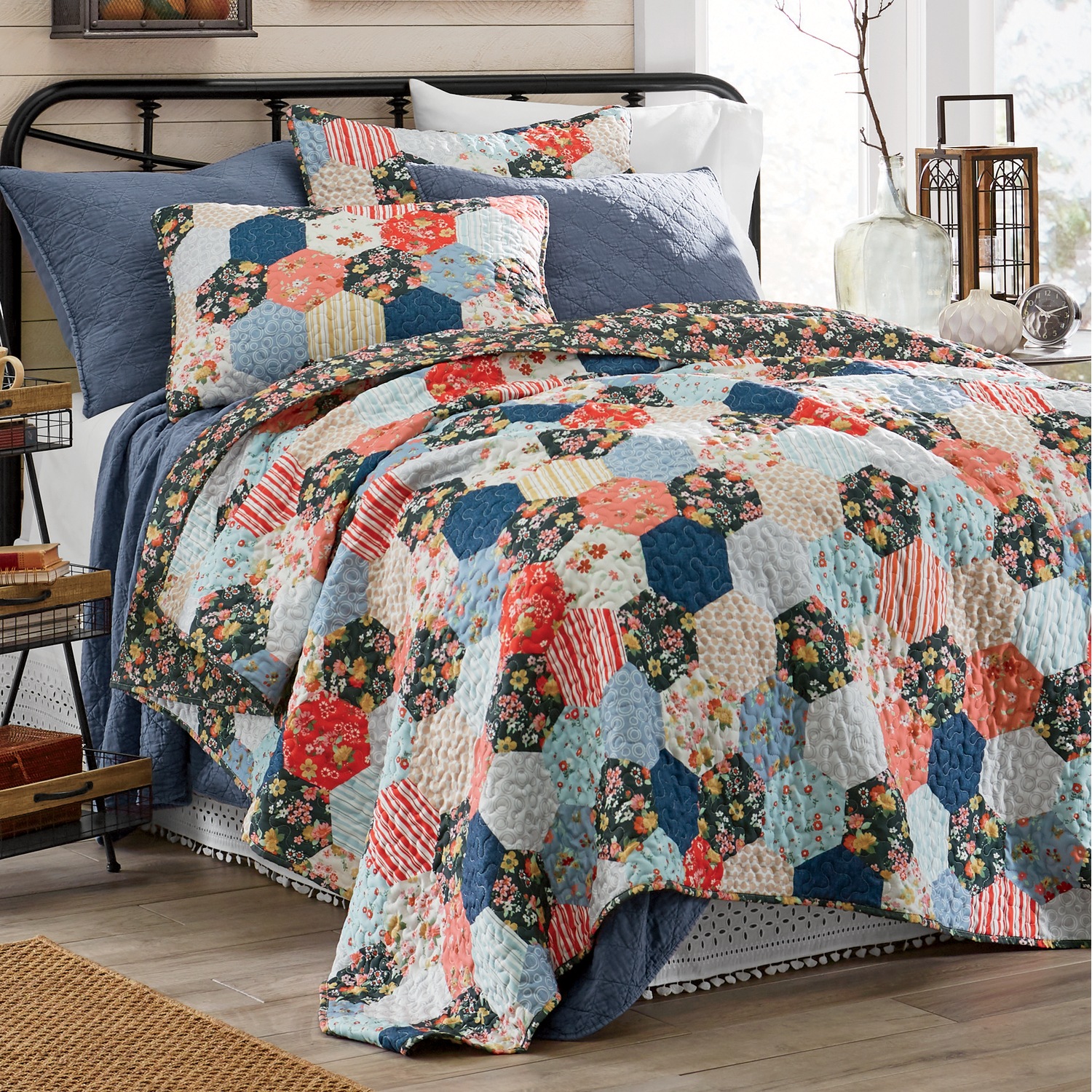Harper Oversized Quilt Country Door