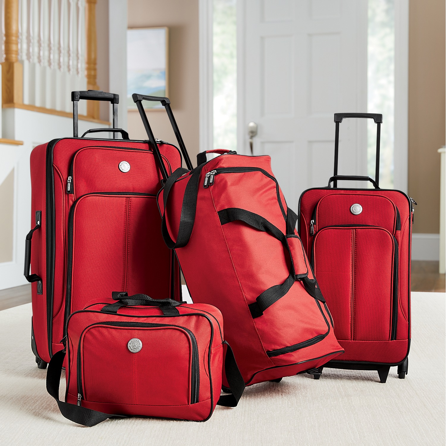 Travelers club 4 piece luggage set top