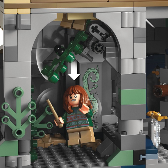LEGO Harry Potter Hogwarts Castle: The Main Tower, , large