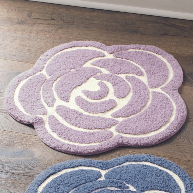 Flower-Shaped Bath Mat, Mauve, large