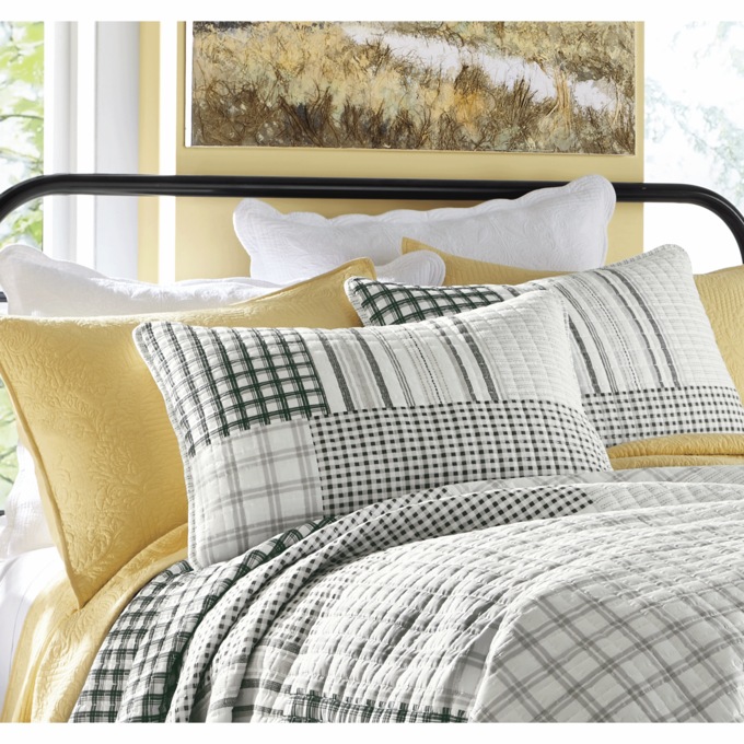 Avery Sham, , large
