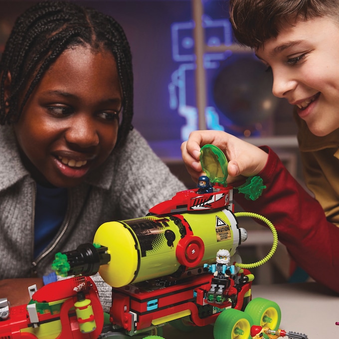 LEGO DREAMZzz Mateo's Spray Paint Truck, , large