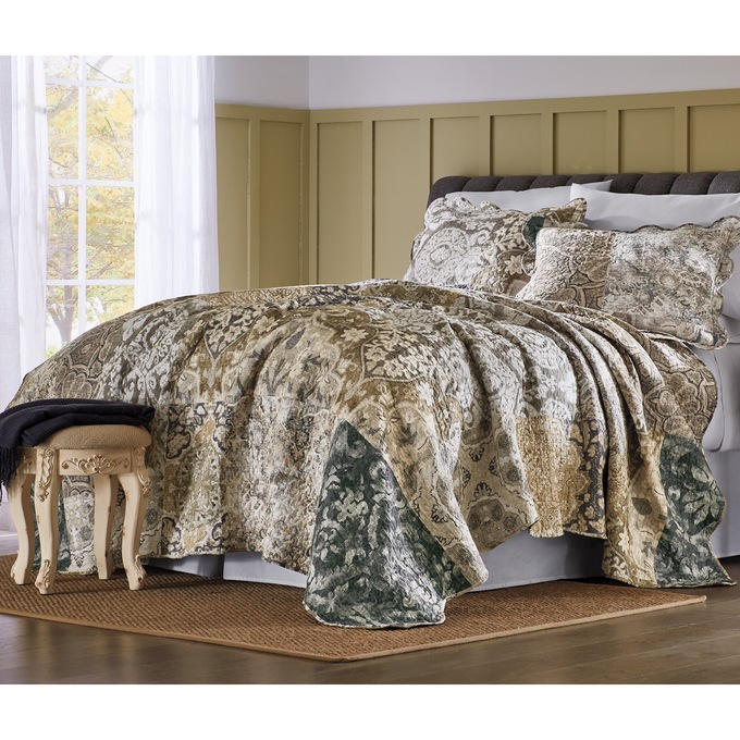 Francesca Oversized Quilt, , large