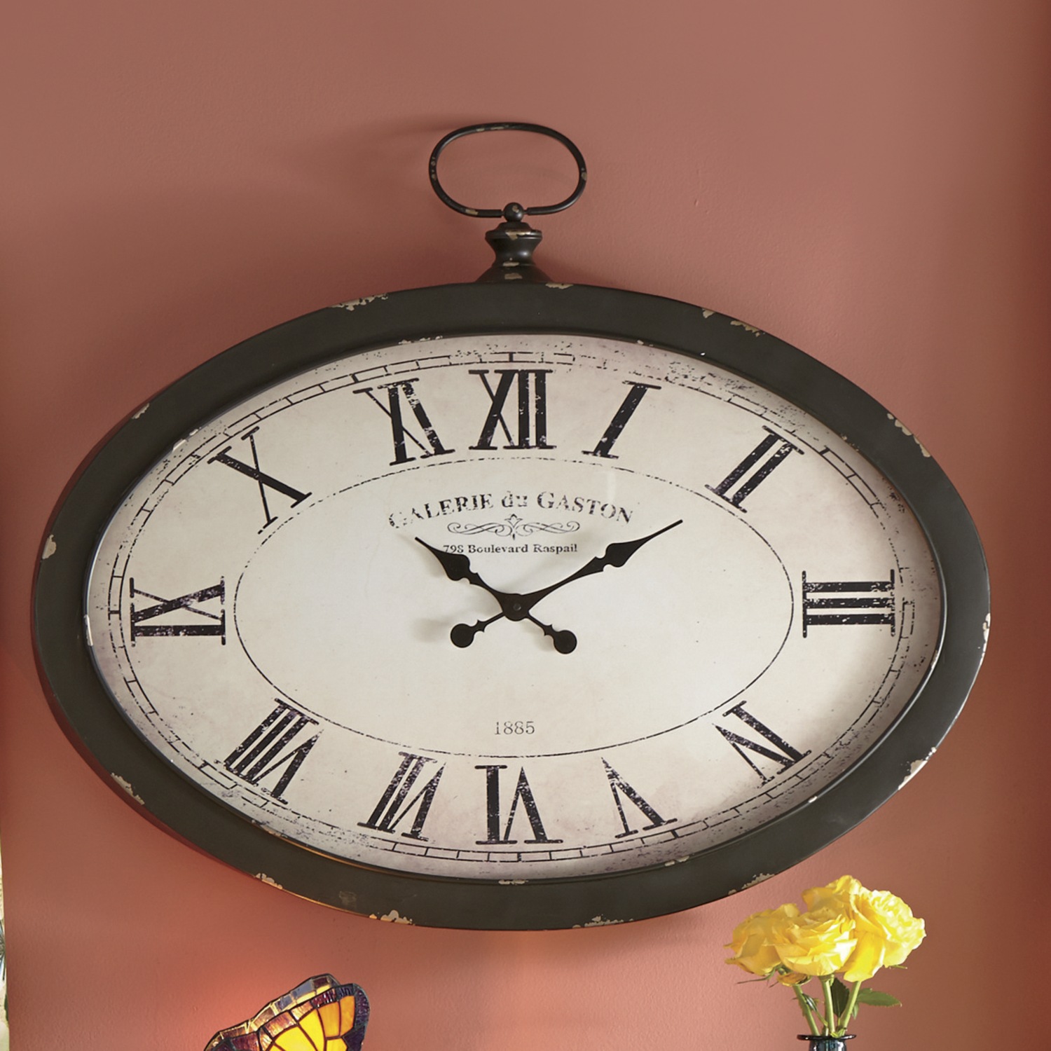 Oval wall clock