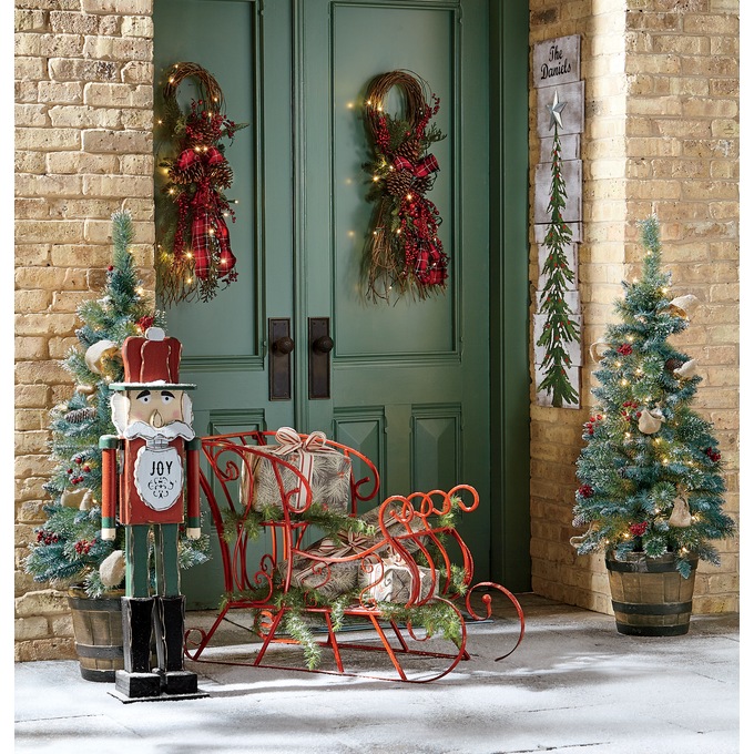 Holiday Sleigh Country Door