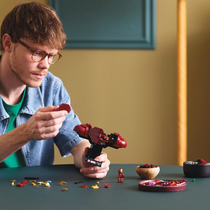 LEGO Marvel Iron Man MK4 Bust, , large