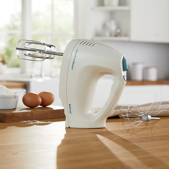 Hamilton Beach Hand Mixer with Snap-On Case