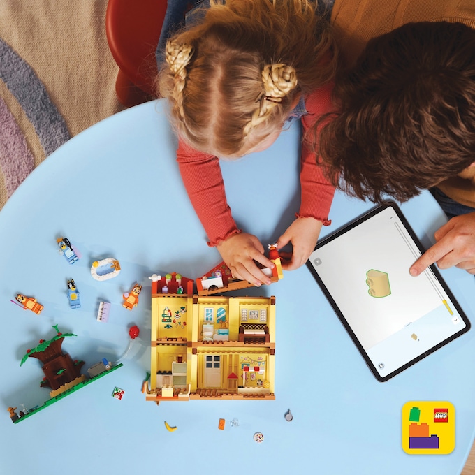 LEGO Bluey's Family House, , large