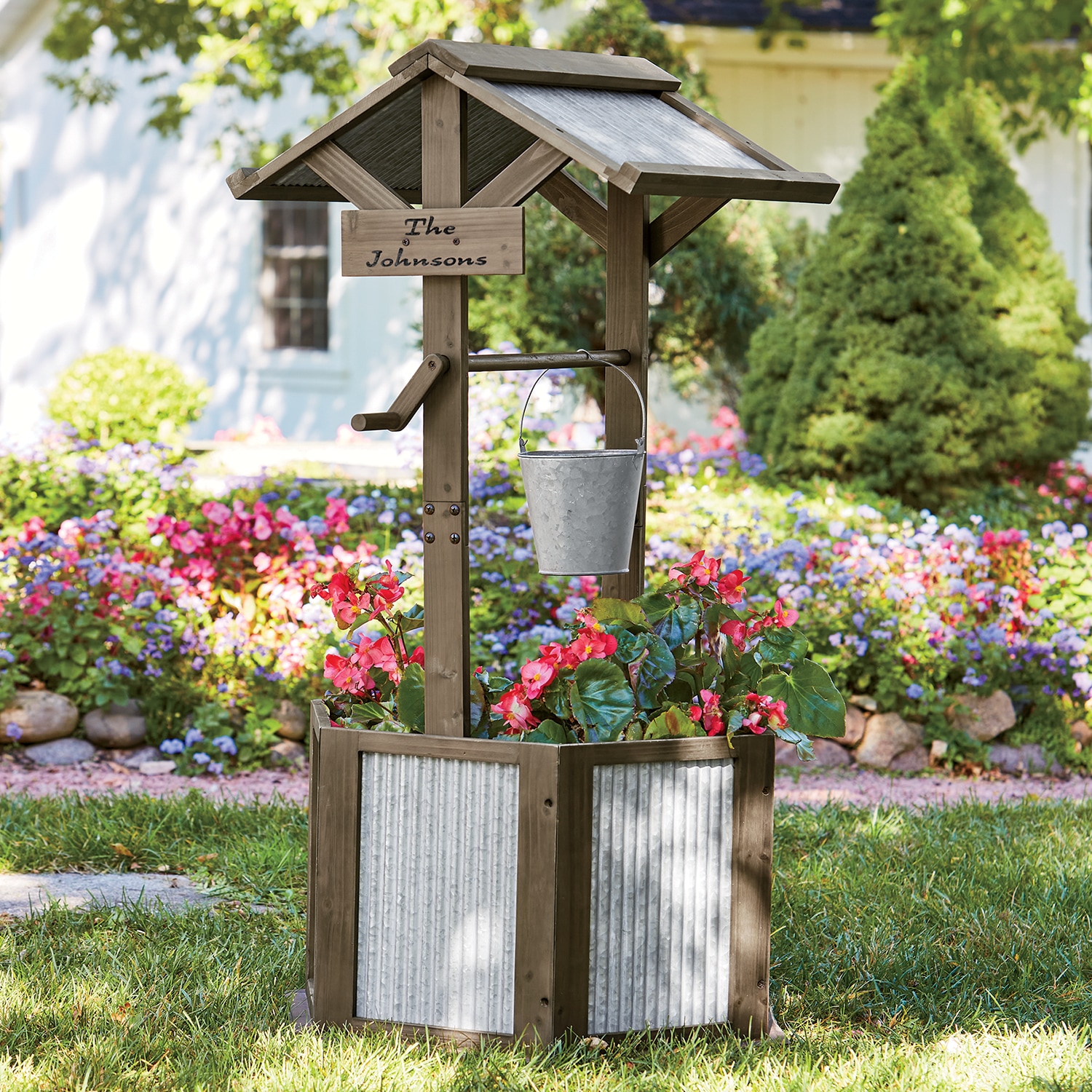 Wishing Well Planter | Country Door