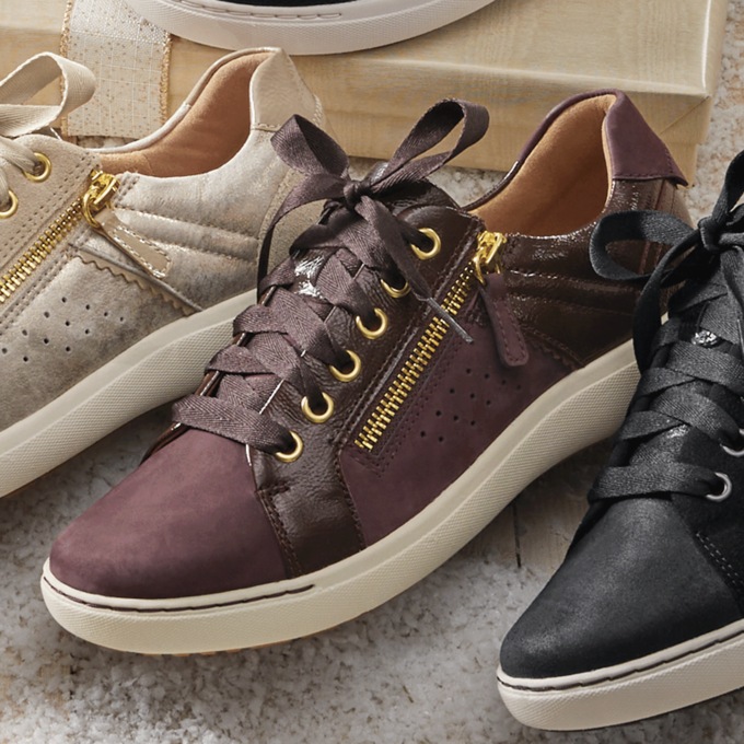 Clarks Women's Nalle Zen Shoe, , large