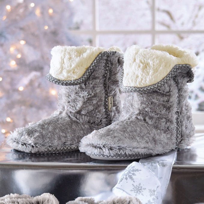 Dearfoams Beth Furry Bootie, Gray Frost, large