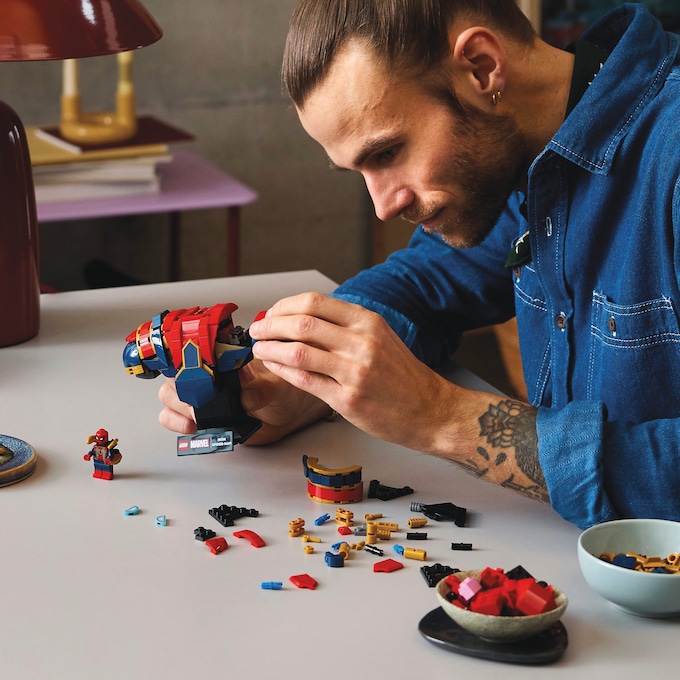 LEGO Marvel Iron Spider-Man Bust, , large