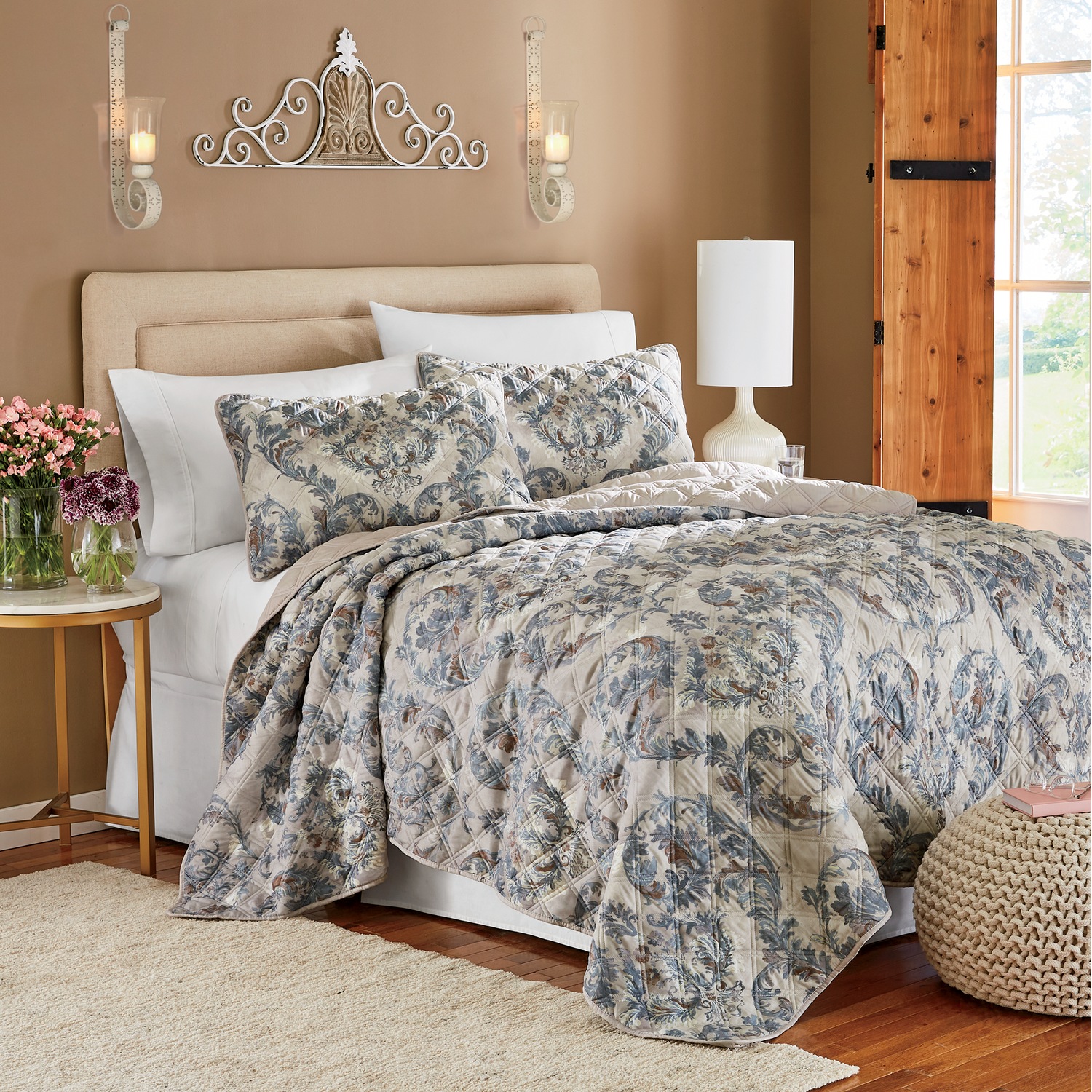 Vera Oversized Quilt and Sham Country Door