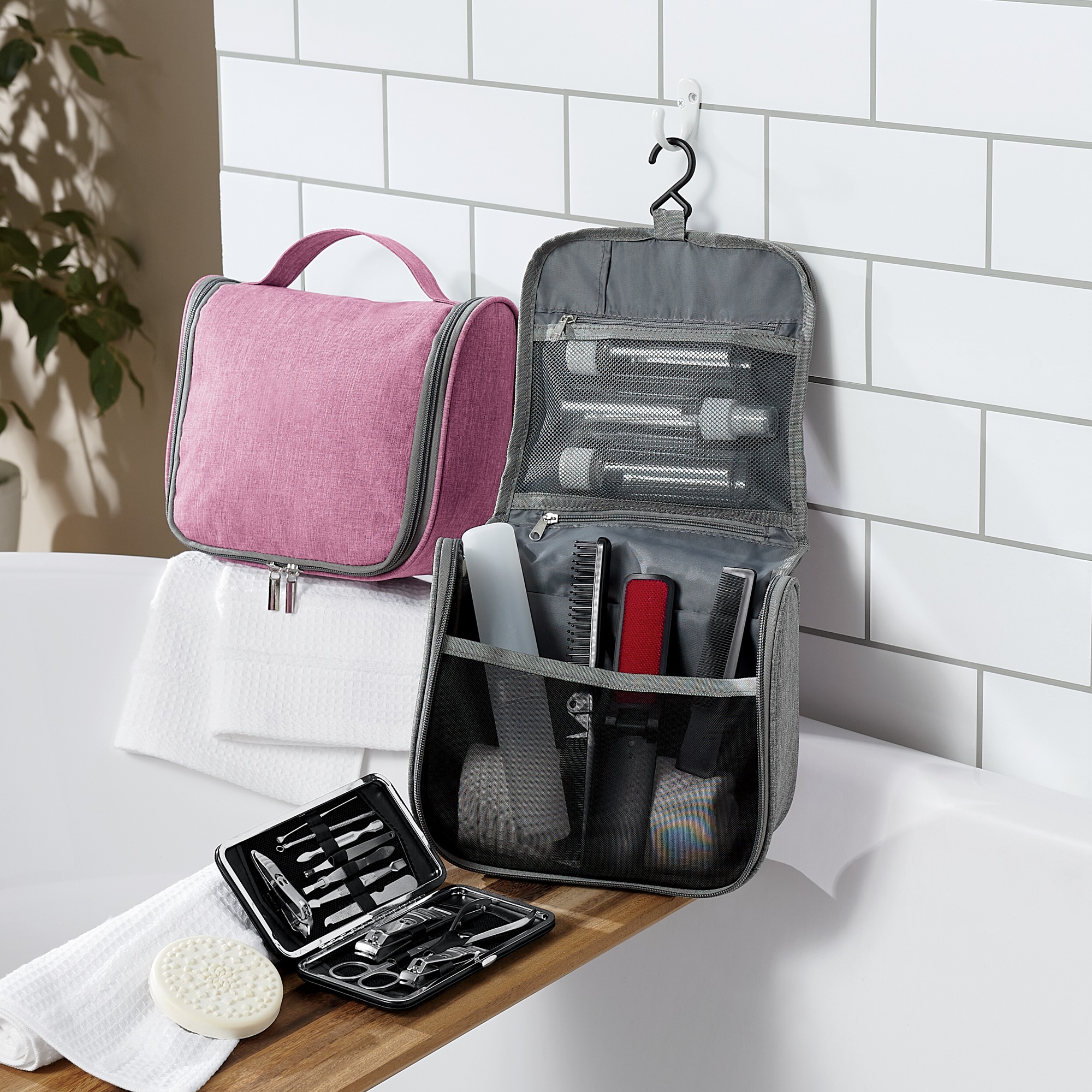 20Piece Travel Accessory Kit Country Door