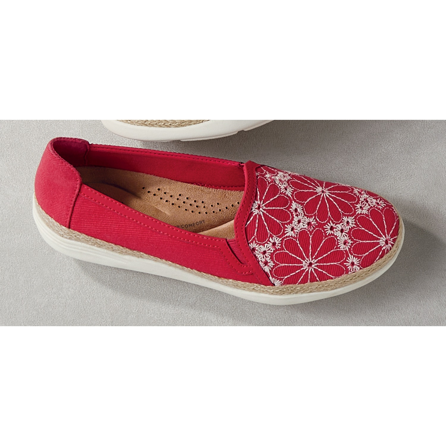 Clarks Elaina Harbor SlipOn Country Door