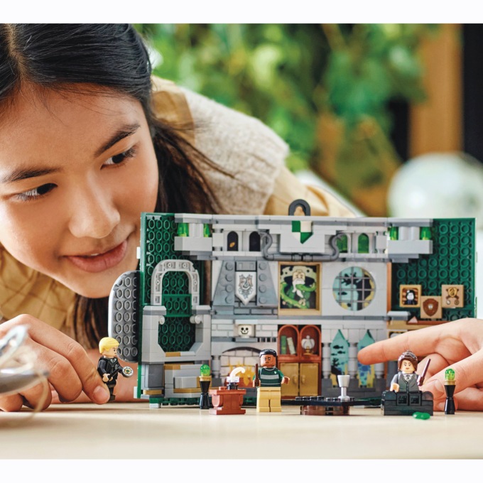 Lego hogwarts shop 10000 piece