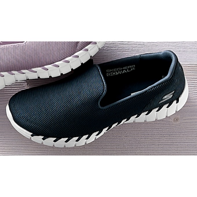 Skechers store gowalk smart