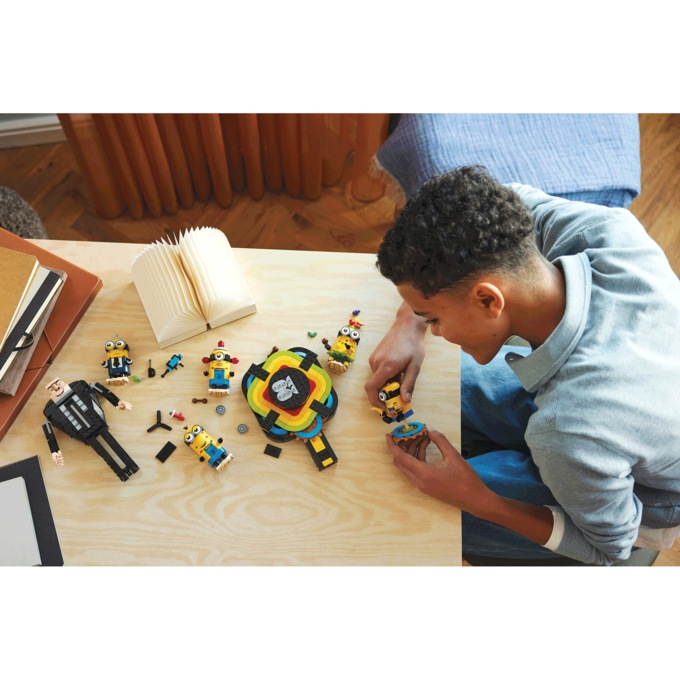 LEGO Brick Build Gru and Minions, , large