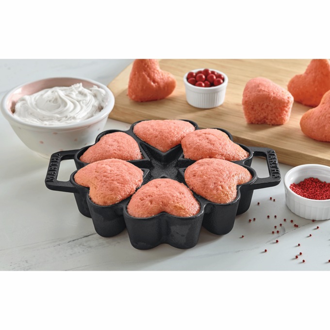 Martha Stewart Heart-Shaped Pre-Seasoned Cast Iron Molded Pan, , large