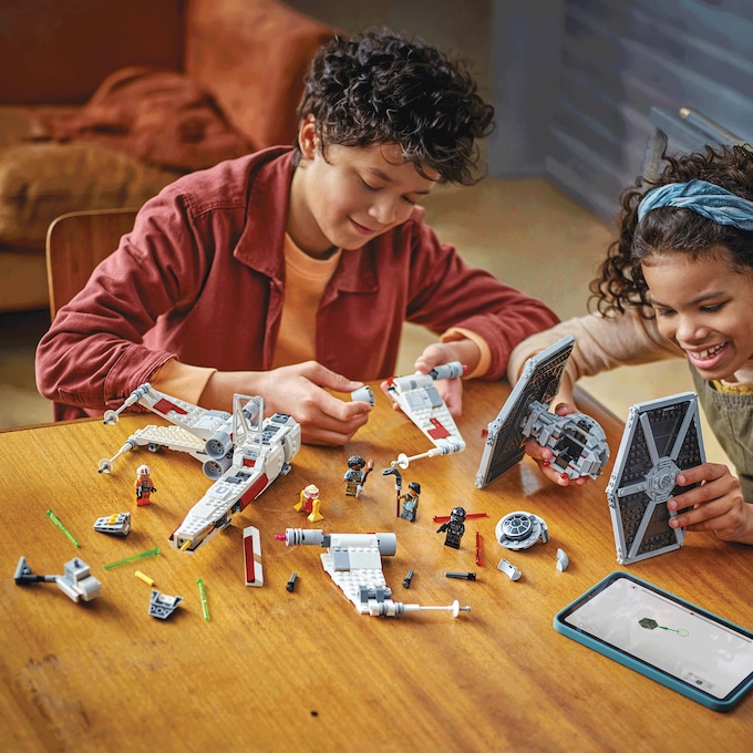  LEGO TIE Fighter & X-Wing Mashup, , large