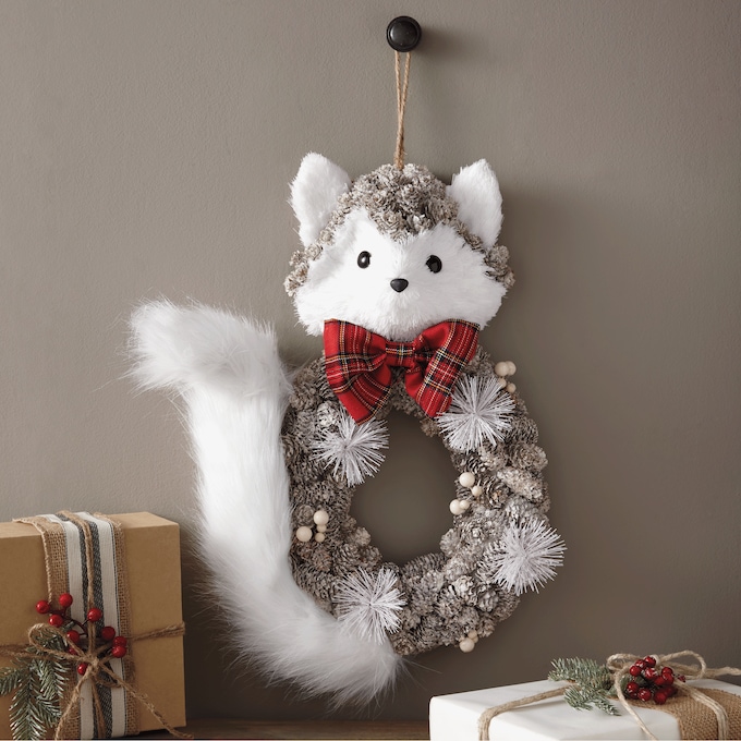 Artic Fox Pinecone Wreath, , large