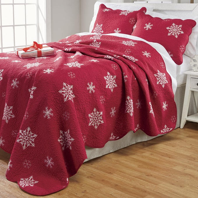 Embroidered Snowflake Quilt and Sham Country Door