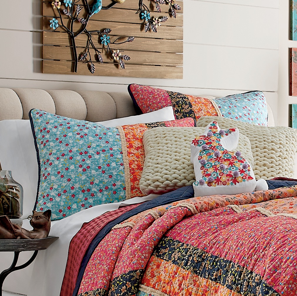 New York Standard Sham Art Bedding Statue Buildings 