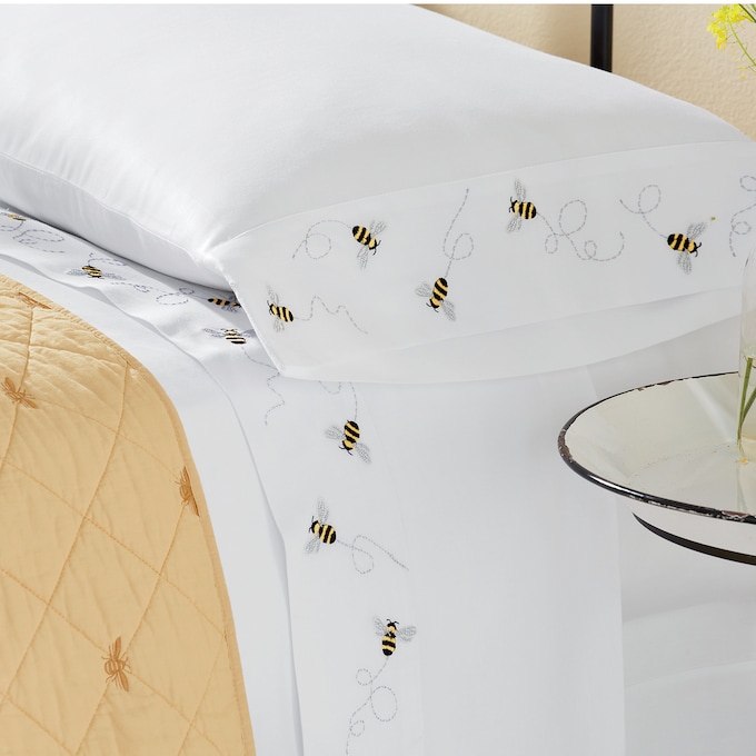 Honey Bee Aesthetic Bedding Set