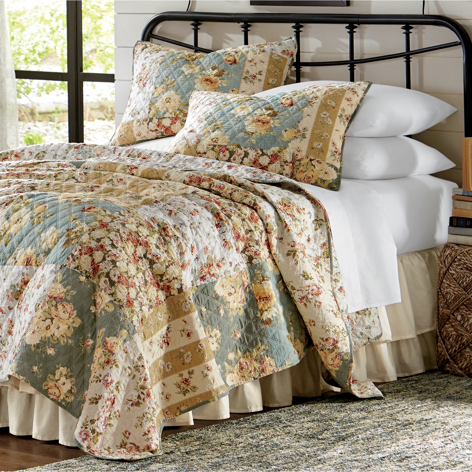 Josephine Oversized Quilt Country Door