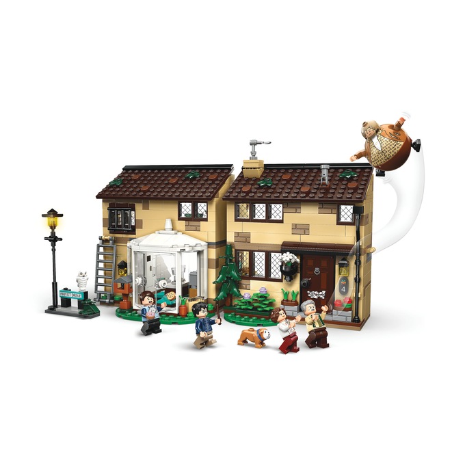 LEGO Harry Potter Privet Drive: Aunt Marge's Visit, , large