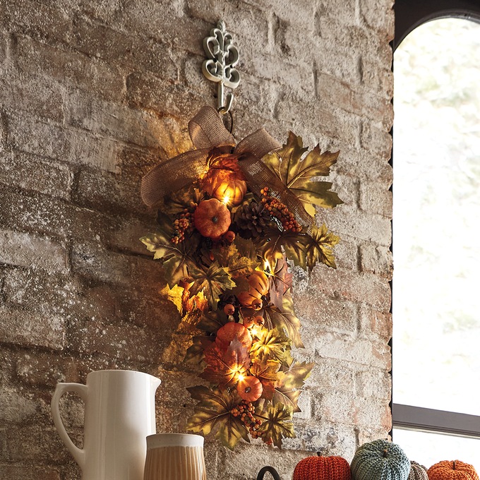 Lit Pumpkin Teardrop Swag, , large