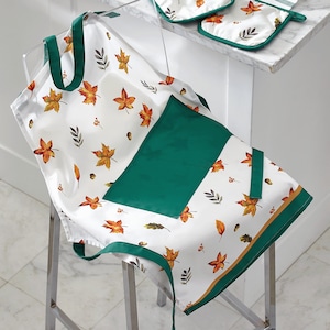 Harvest Leaf Apron, , large