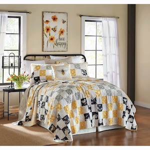 Busy Bee Oversized Quilt, , large
