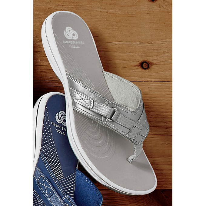 Clarks women's breeze sea thong sandals top