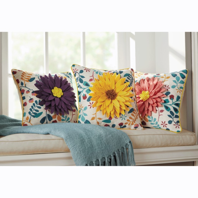 3-D Daisy Pillow Cover, , large
