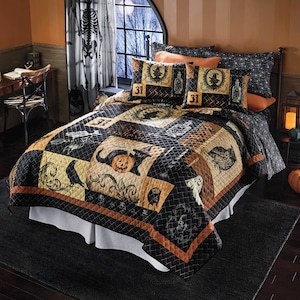 Reversible Halloween Quilt, , large