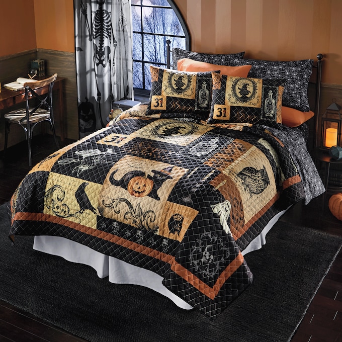 Reversible Halloween Quilt, , large
