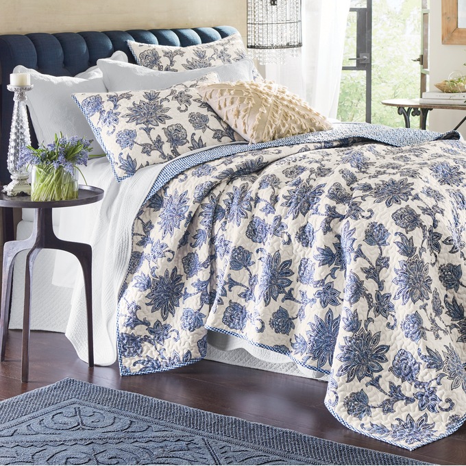 Elsa Oversized Quilt, , large