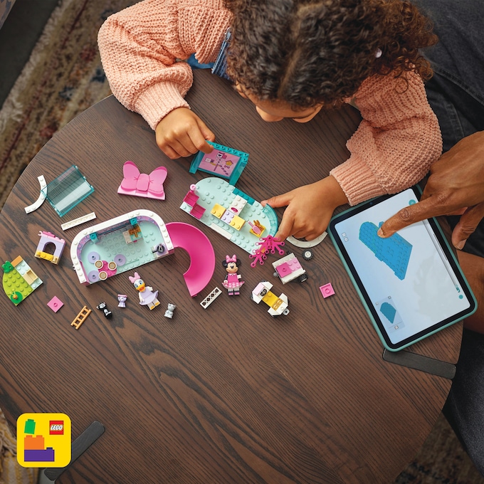 LEGO Disney Mickey and Friends Minnie's Pet Hotel, , large