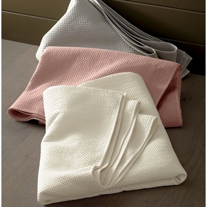 Pebble Stonewashed Oversized Quilt, , large