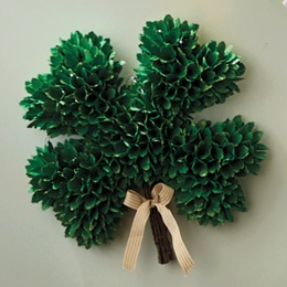 Wood Curl Clover Wreath, , large