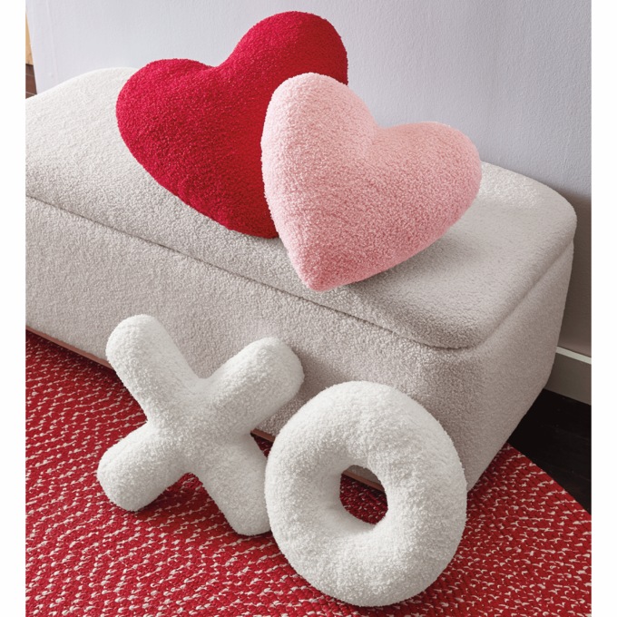 Set of 2 Valentine Pillows, , large