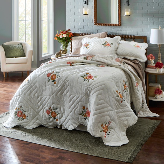 Everlee Embroidered Oversized Quilt and Sham, , large
