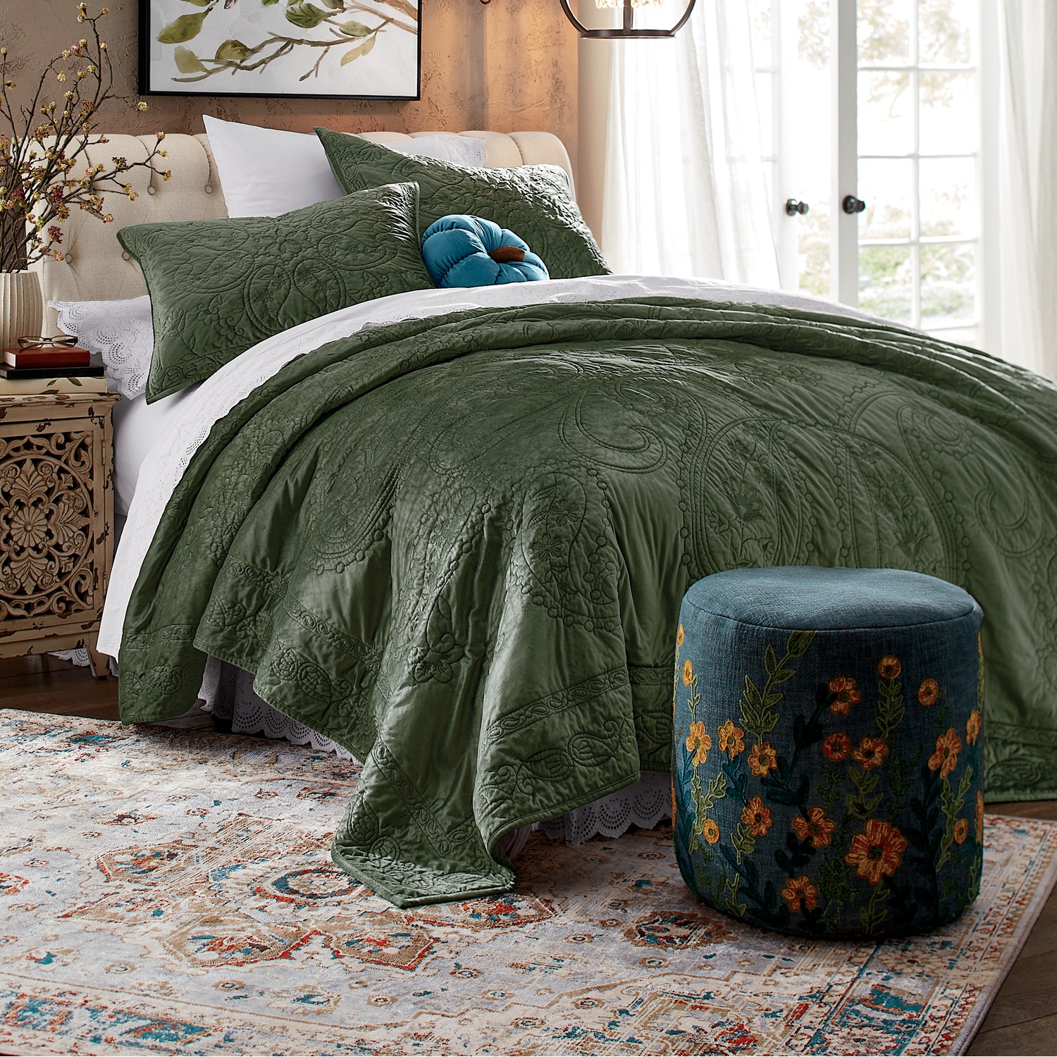 Delphine Oversized Velvet Quilt and Sham Country Door