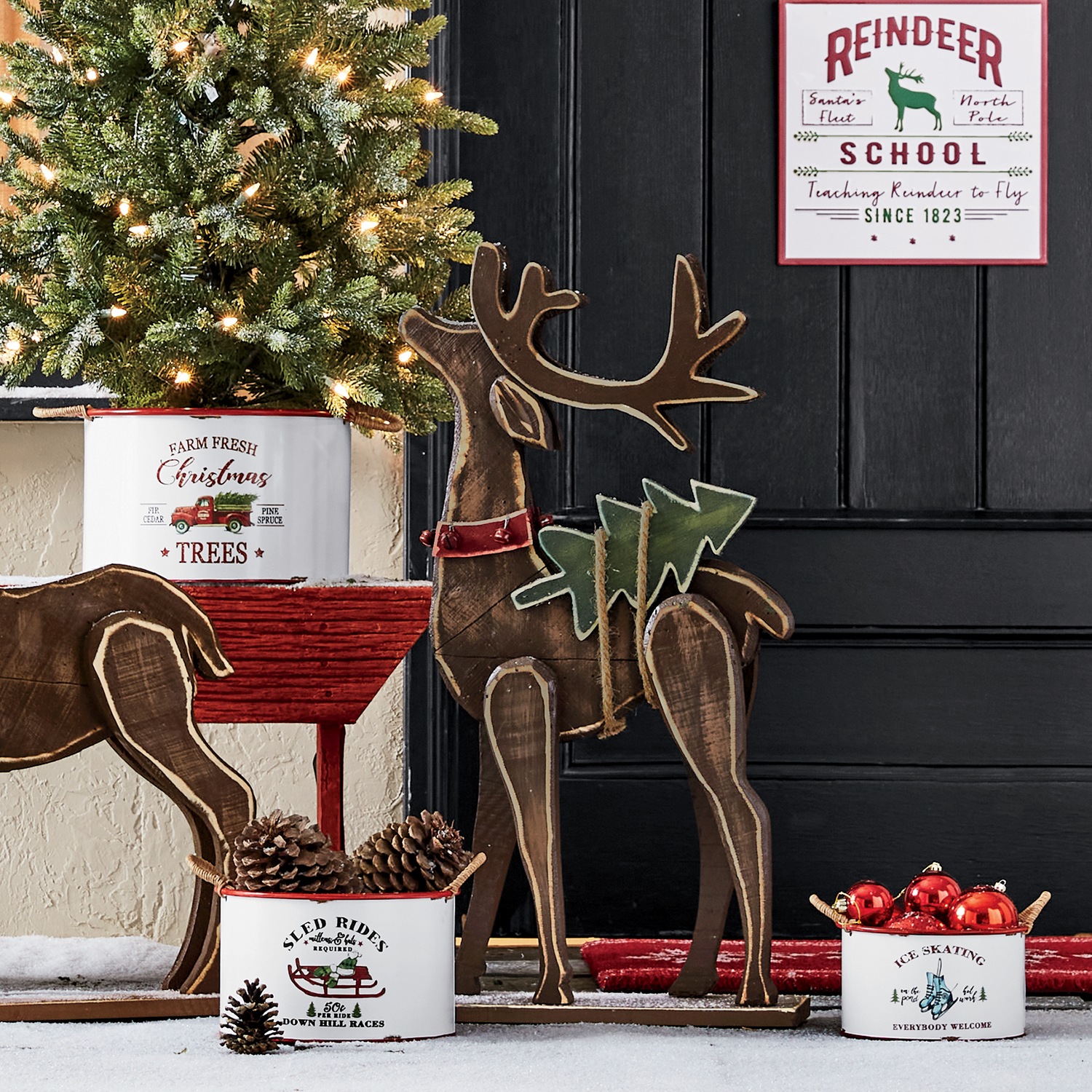 Set of 3 Round Christmas Containers Country Door