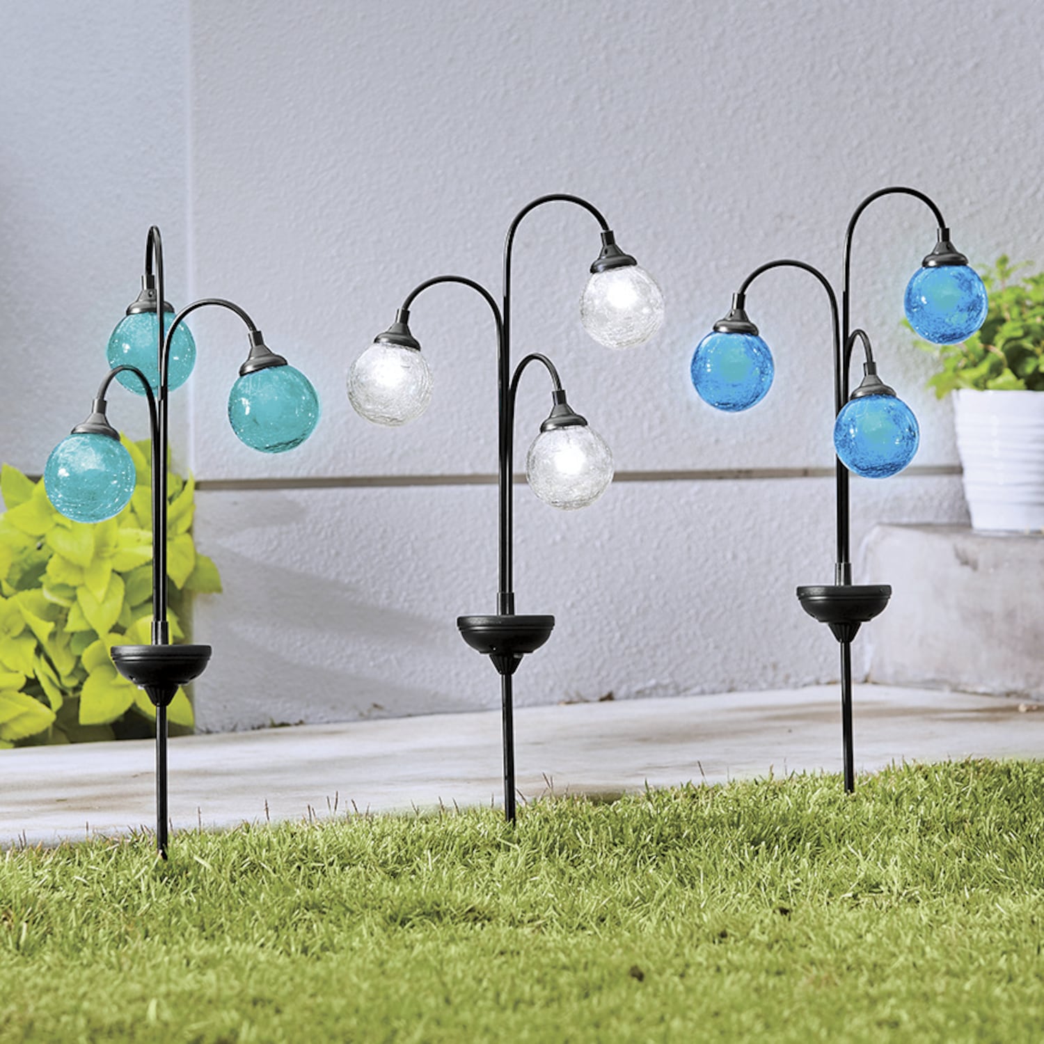 3 Orb Solar Light Stake Country Door
