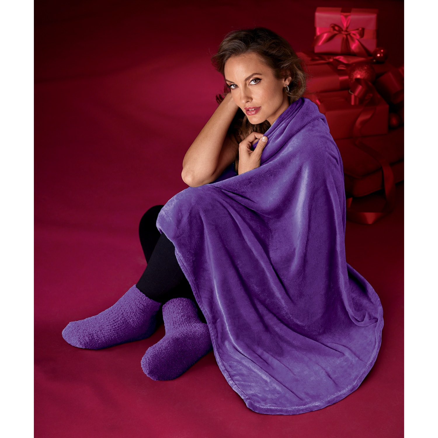 Snuggly Throw Blanket and Socks Gift Set Country Door