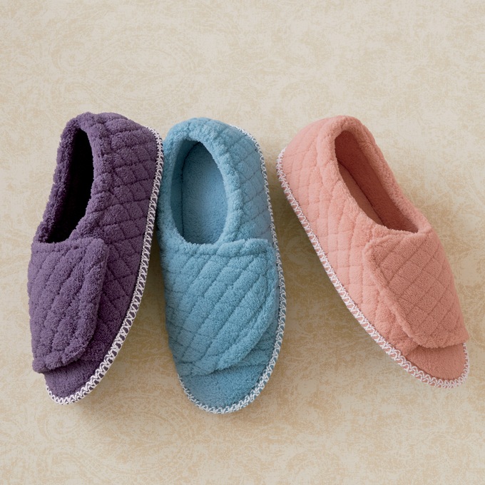 MUK LUKS Micro Chenille Quilt Slide, , large